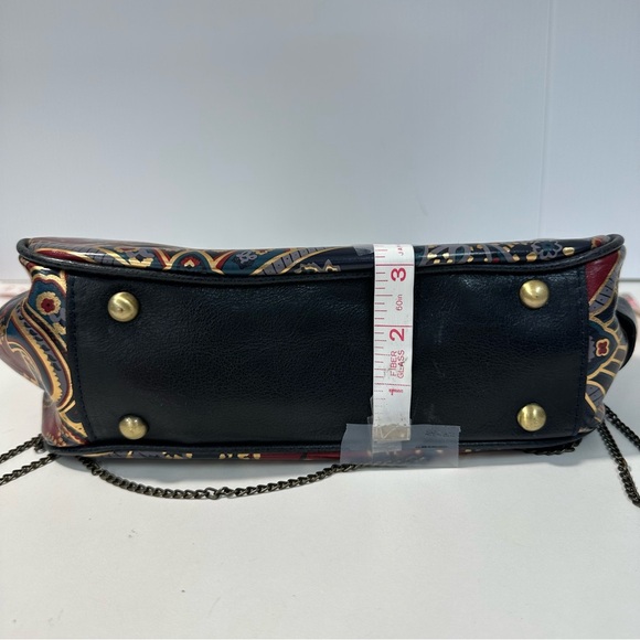 Elegant Black and Red Paisley Handbag - Picture 13 of 16